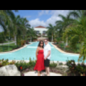 Meet your Posher, Mona